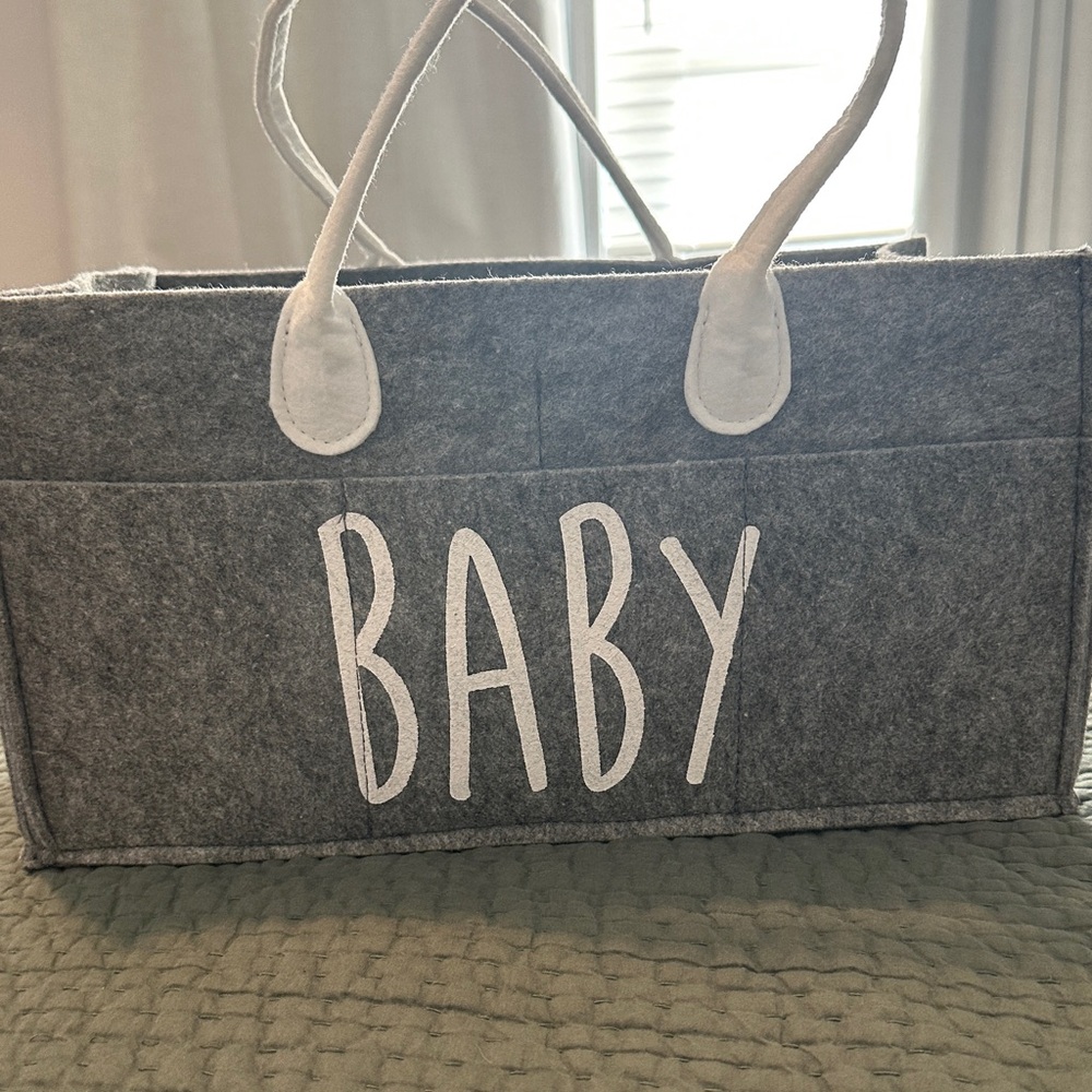 Baby storage basket